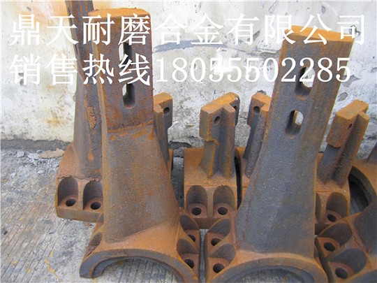山東圓友750砼攪拌機弧襯板、中刮刀、側刮刀熱銷(xiāo)中