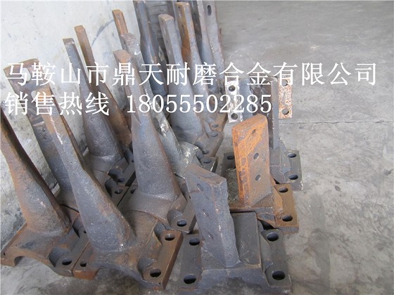 韶關(guān)新宇750強制式攪拌機端襯板、中葉片、側拌葉廠(chǎng)家直銷(xiāo)
